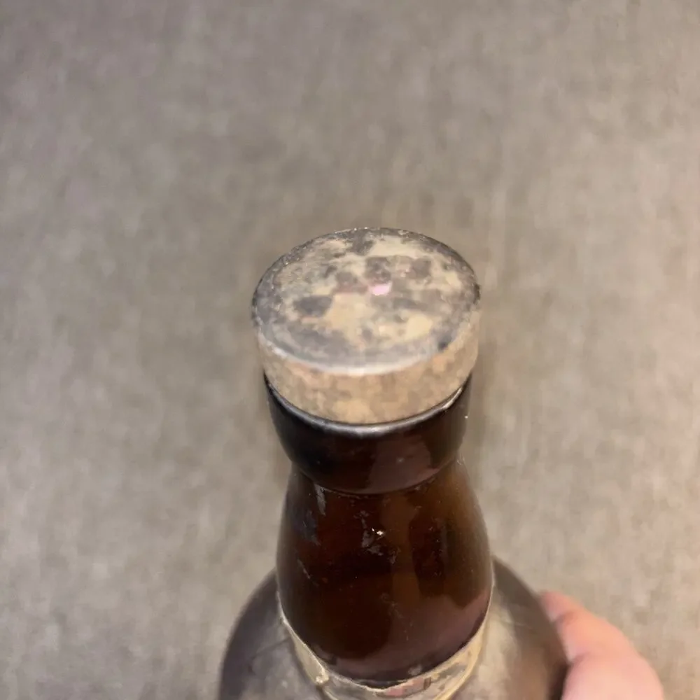 Vintage 1930s Richelieu Sherry Wine Bottle Amber One Quart 12 Inch
